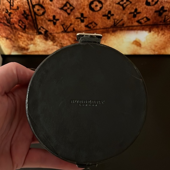 Burberry Leather Travel Case EUC - Picture 2 of 3